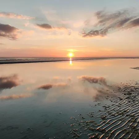 Ferienhaus Thatched House Near Wadden Sea Nature